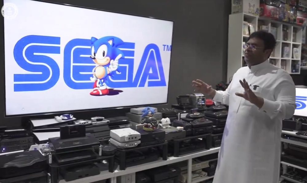 Este tipo tiene 444 consolas conectadas a una misma pantalla.