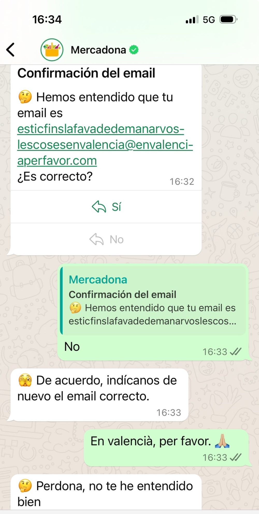 Ameba infrainteligente habla con el bot del Mercadona y cree que es una persona real.