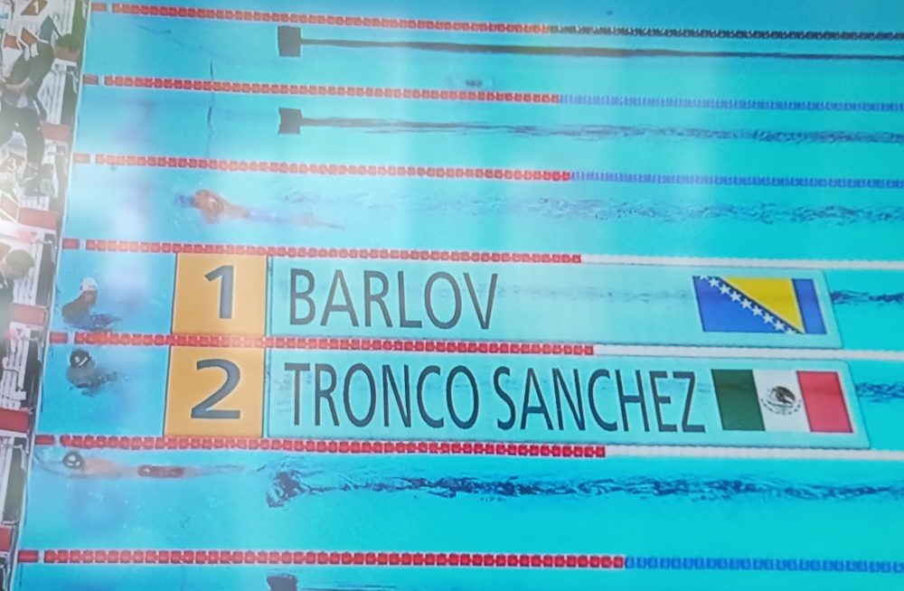 En los juegos paralímpicos hay un mexicano al que le faltan los dos brazos y una pierna que se llama Tronco Sánchez.