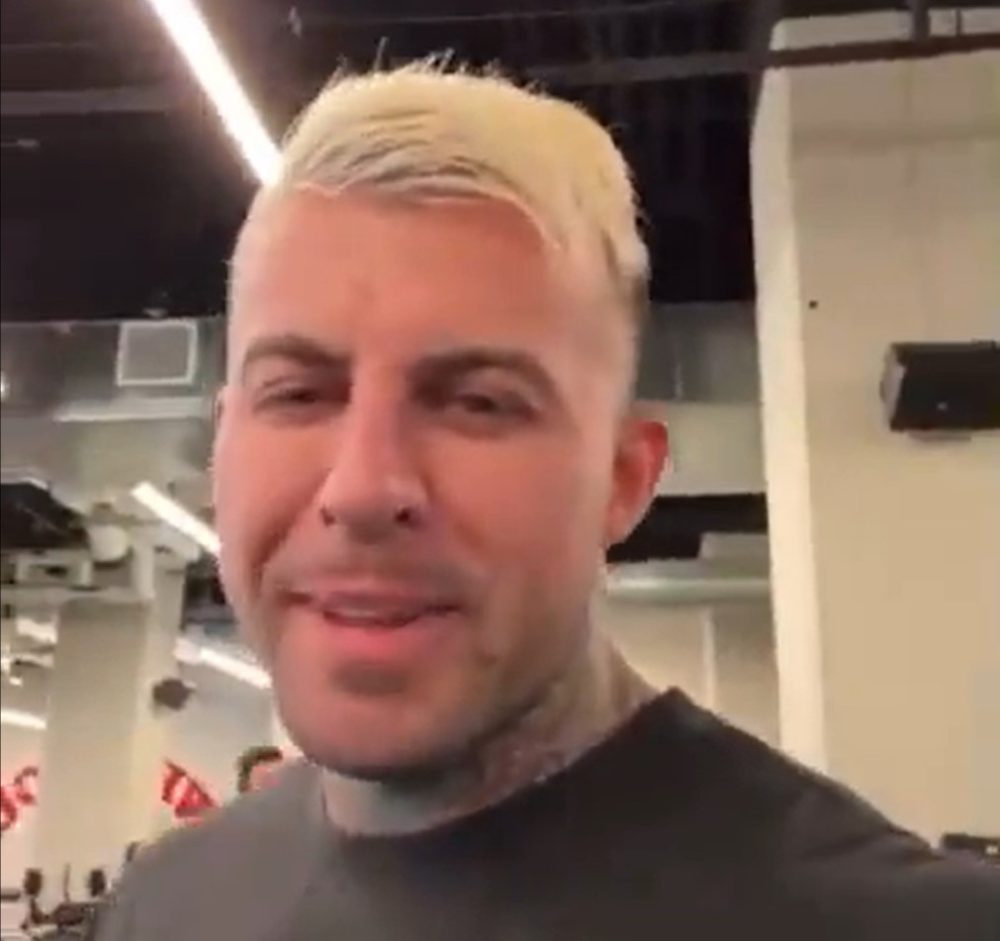 "Hey, vete a Andorra, pagarás menos impuestos"