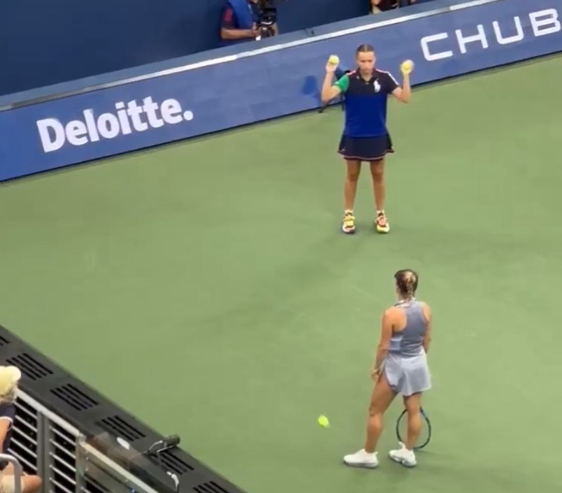 Con todas las oportunidades que tiene uno para demostrar que es giIipoIIas, ella eligió el momento en el que todas las cámaras iban a inmortalizarlo.