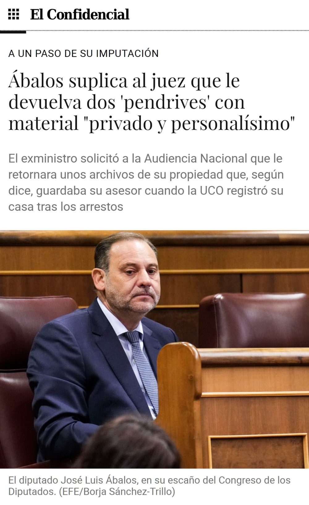 ¿Qué habrá en esos pendrives?