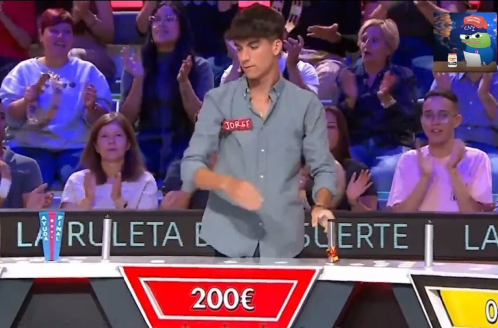 Jorge ha encontrado un bug en La Ruleta de La Suerte a la hora de comprar vocales: "Compro la A de arriba y la E de España"