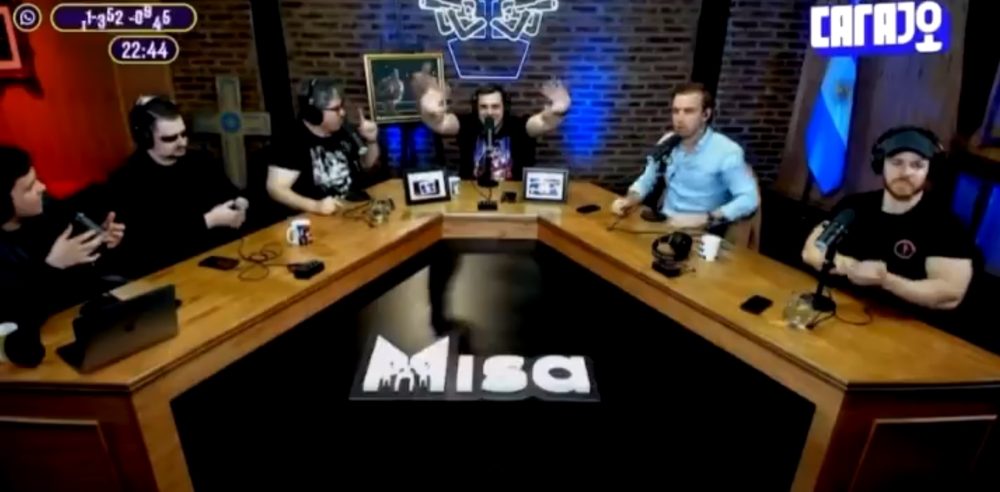 Así hablaron del caso Errejón en el programa de streaming político más visto de Argentina.