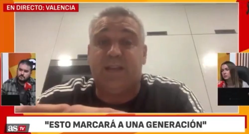 El excapitán del Levante, Sergio Ballesteros, explota en directo contra el Gobierno por su gestión de la DANA: “Deben ir a la cárcel el resto de su vida, esto no se puede consentir”.