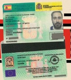 Este tío no es el Pequeño Nicolás, este tío es James Bond.