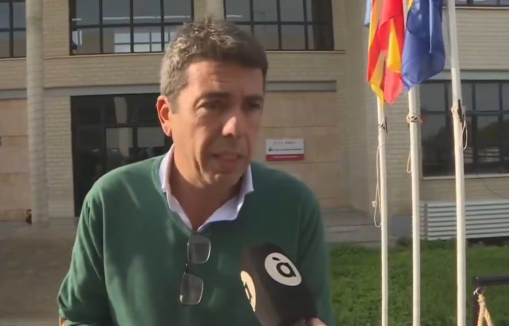 Casi no se nota que está mintiendo.