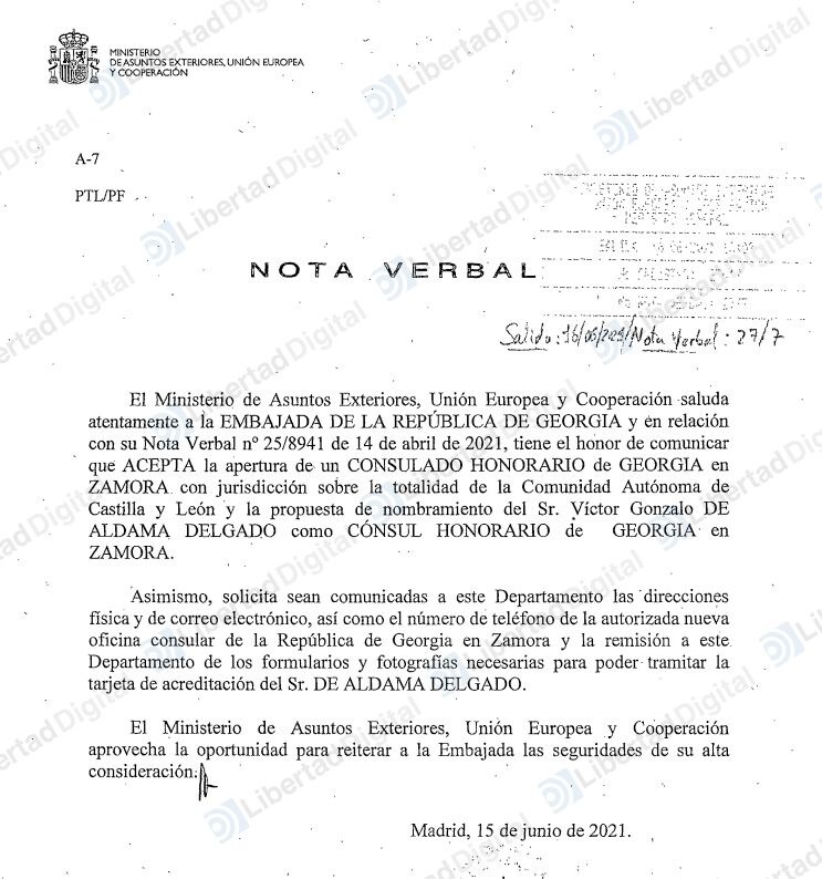 Este tío no es el Pequeño Nicolás, este tío es James Bond.