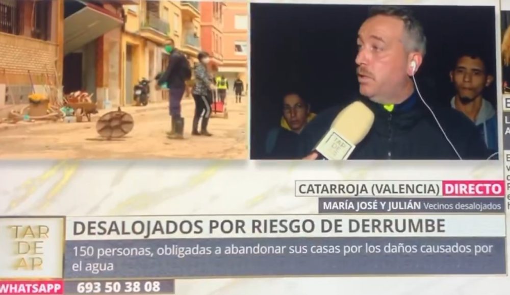 Un vecino de Catarroja cuenta que "Pedro Sánchez miente en todo", que el día 3 la UME le dijo que estaba presente pero no intervenía por orden de altos cargos.