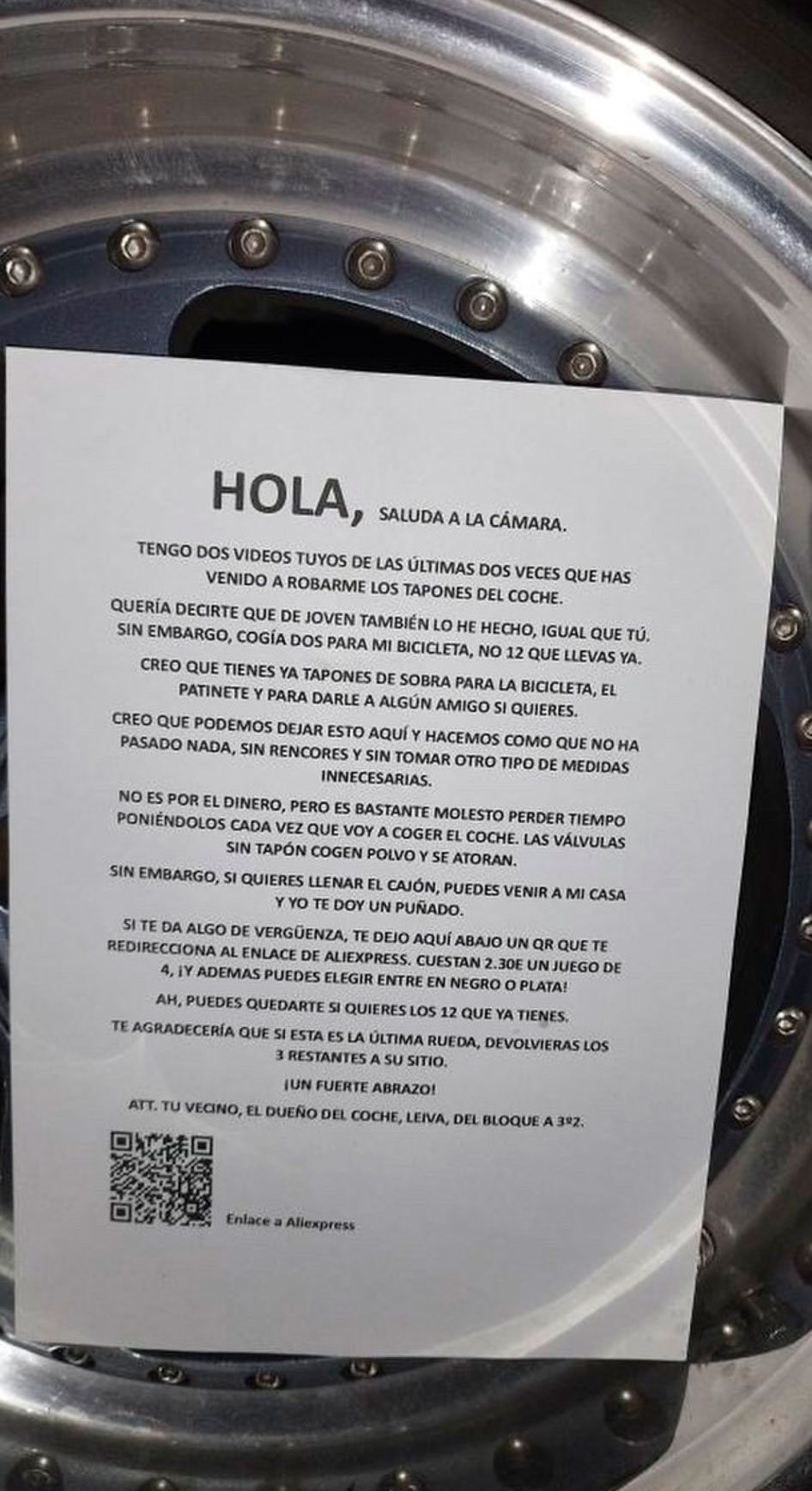 Vecinos colegas que se preocupan por la presión de tus neumáticos...