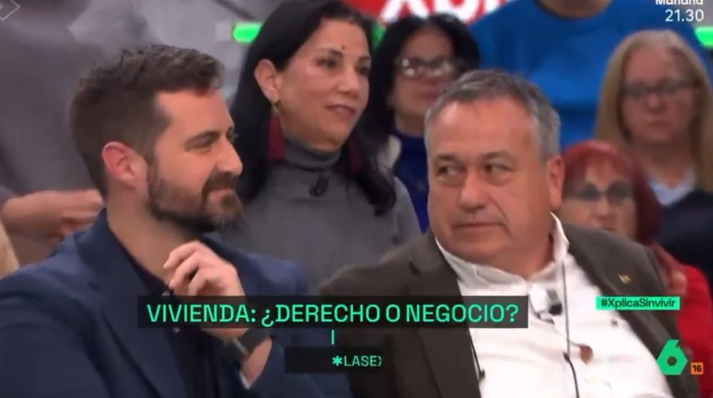 Un propietario a la portavoz de un sindicato de okupas: “Vete a Venezuela, vete a Cuba, vete a Corea del Norte y te comerás mіerda”.