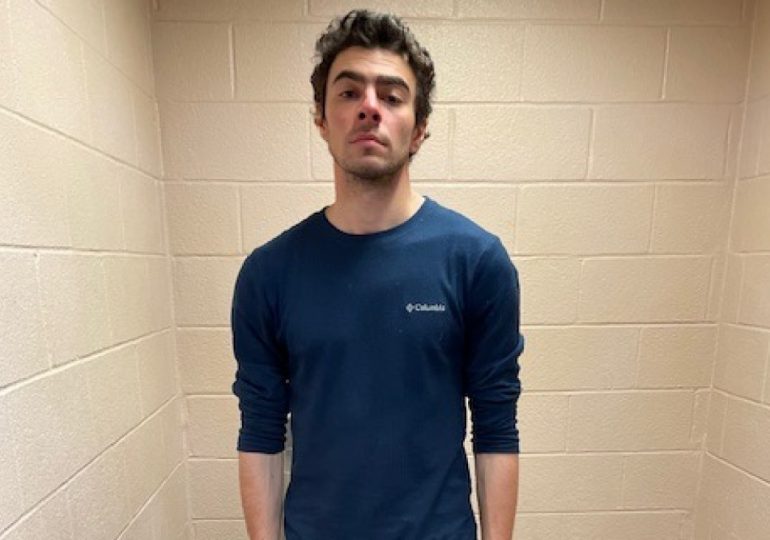 El manifiesto completo de Luigi Mangione tras liquidar al CEO de UnitedHealthcare.