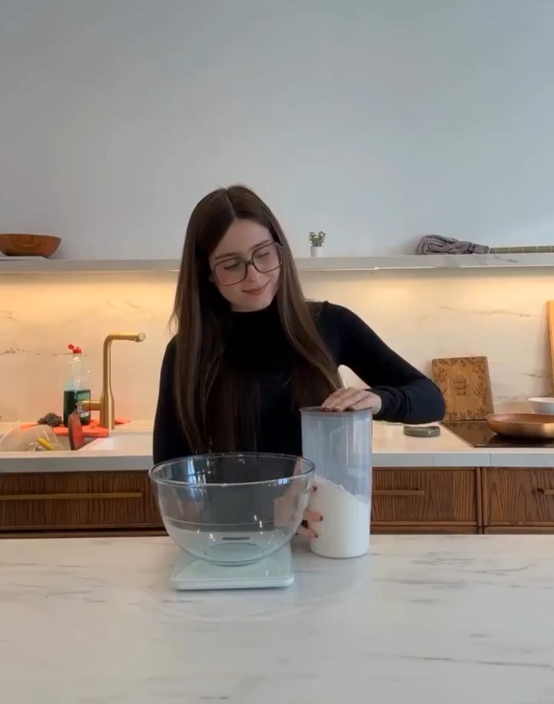 RoRo hace la catedral de Notre Dame en galleta.