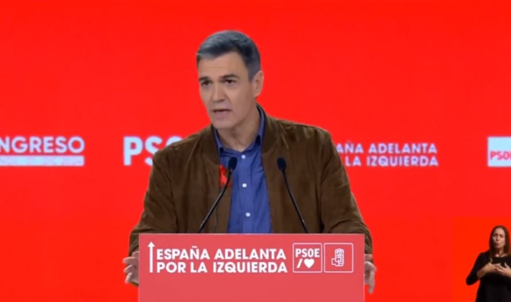 Sánchez reconoce que "en estos últimos meses ha meditado mucho sobre qué hacer con su vida" e incluso ha reflexionado sobre "dar un paso atrás" tras 10 años en la dirección del PSOE: "La decisión es dar un paso al frente, no un paso atrás"