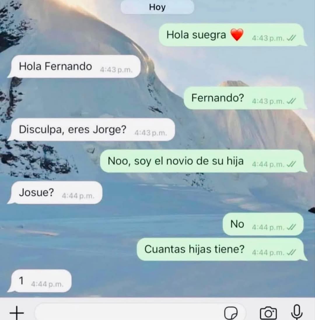 Homenaje en el Congreso a las víctimas de la Guerra Civil mientras cantan el tema de la Segunda República “nuestros hijos nacerán con el puño levantado”.