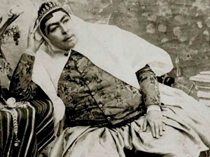 Histórica y geográficamente, los cánones de belleza han variado enormemente. Y para muestra estas fotos del harén privado de las esposas del sha persa Naser al-Din Shah Qajar (mediados del siglo XIX)