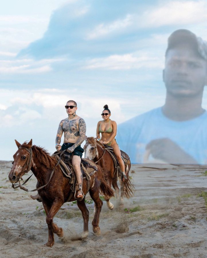 "¿Alguien puede eliminar con Photoshop al chico que está detrás de mi novia y de mí?"