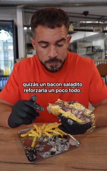 Imagina pagar 17 euros por una hamburguesa con oreos.