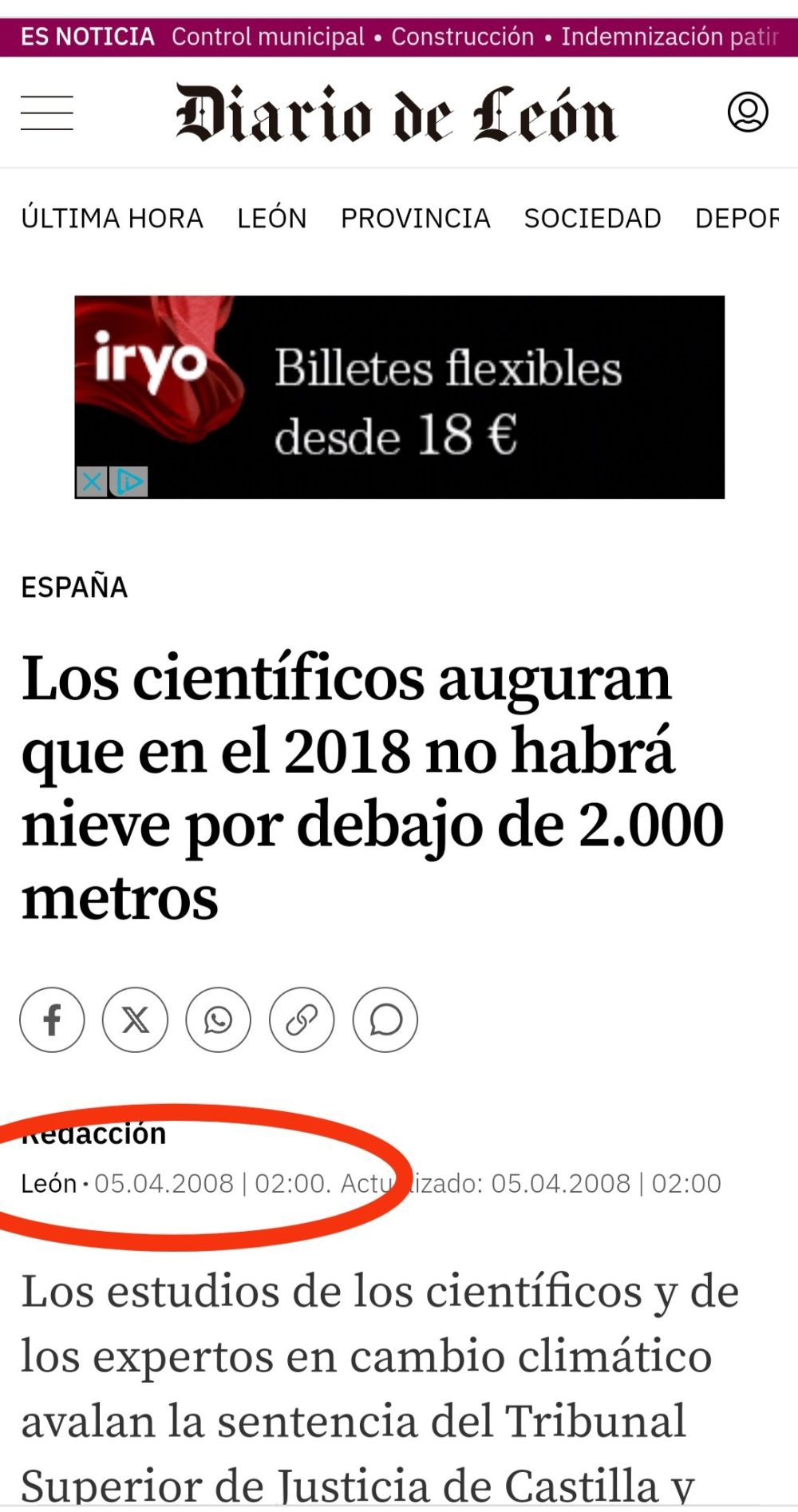 2025: un tipo vacía una jarra de aquarius sobre un globo terráqueo a escala para demostrar que la Tierra es plana.