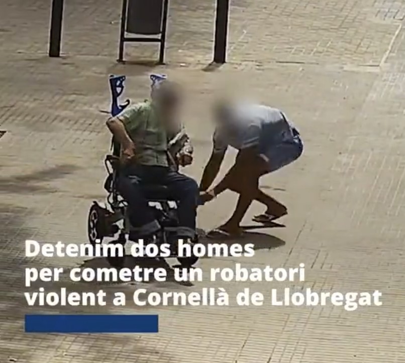 Un agradable sujeto asalta a un hombre en silla de ruedas en Cornellá.