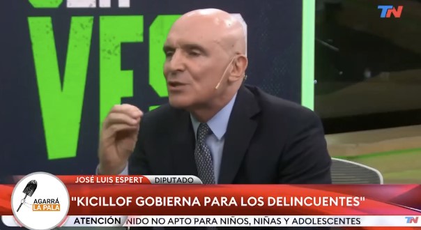 “A los delincuentes hay que llenarlos a baIazos, pasarlos por arriba con tanques, colgas 4 o 5 en la plaza como advertencia y no jоden más”