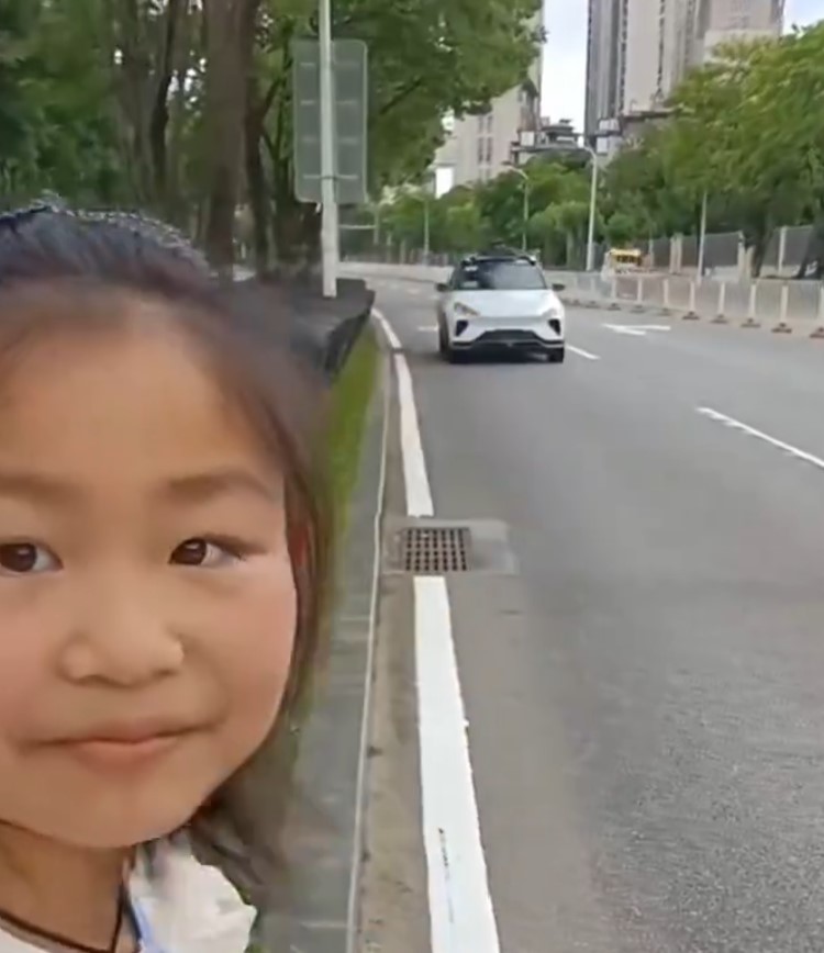 Tomando un taxi con conducción autónoma en China.