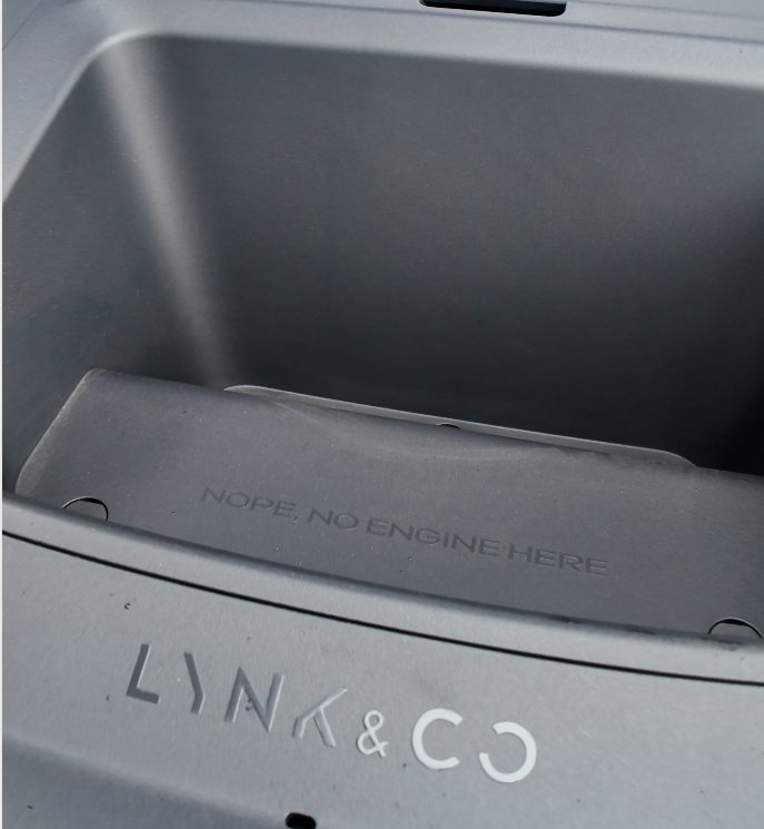 Esta es la frase que encuentras si abres el capó de un Link & Co (eléctrico).