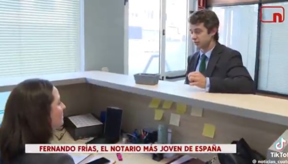 15 horas al día, 7 días a la semana. Aprueba en un año y meses la oposición a notarías: "Empecé a perder masa muscular".