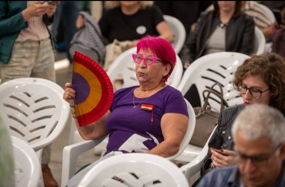 El amado líder envía una nueva carta a los verdaderos creyentes de la religión de la PSOE culpando al PP de querer derribarlos.