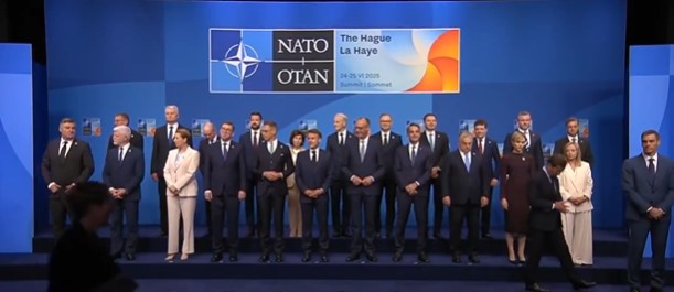 En una foto que es puro simbolismo, el orden sí altera el producto.