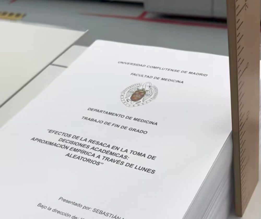 El TFG que emocionó a Ábalos.