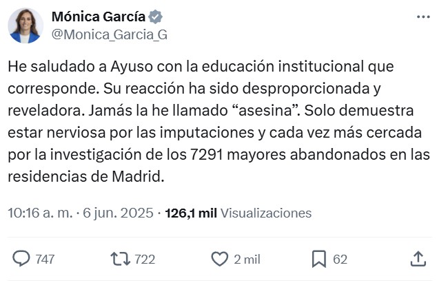 Ayuso niega el saludo a Mónica García en la conferencia de presidentes y tiene que intervenir el equipo de protocolo: "¿Seguro que quieres saludar a una аsesinа?"