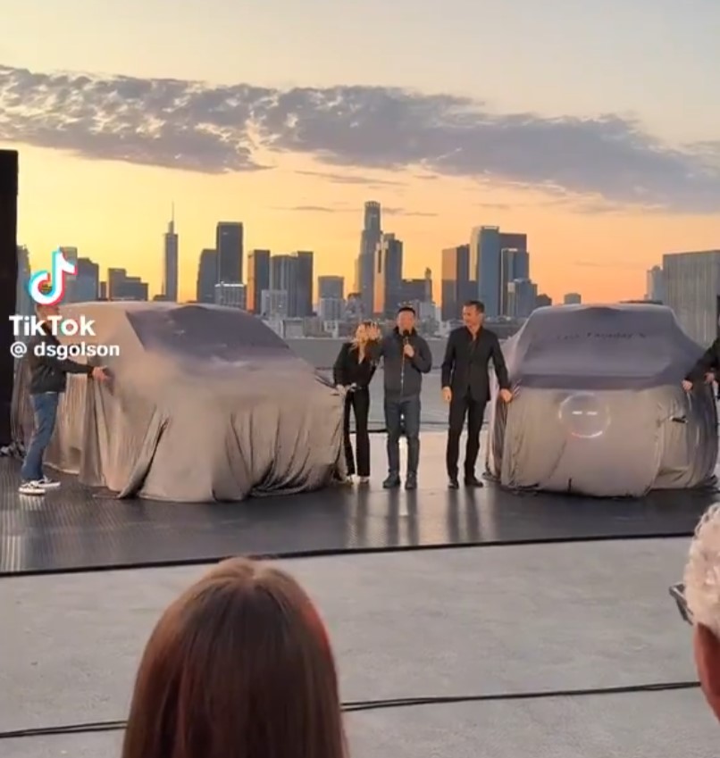 En China se presentan marcas y modelos de coches como churros... LITERALMENTE.