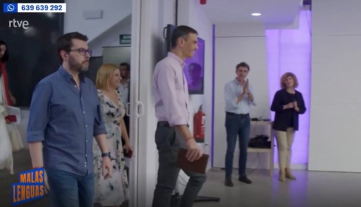 Sólo al líder se le permite la entrada en el gineceo.