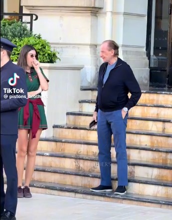 Ser rico es el mejor afrodіsíaco…