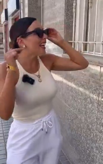 Propietaria a los okupas que viven en su vivienda: "Tenéis una p*ta semana para salir de mi casa"