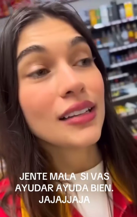 Si veis a alguien así en la calle... echadle una mano.