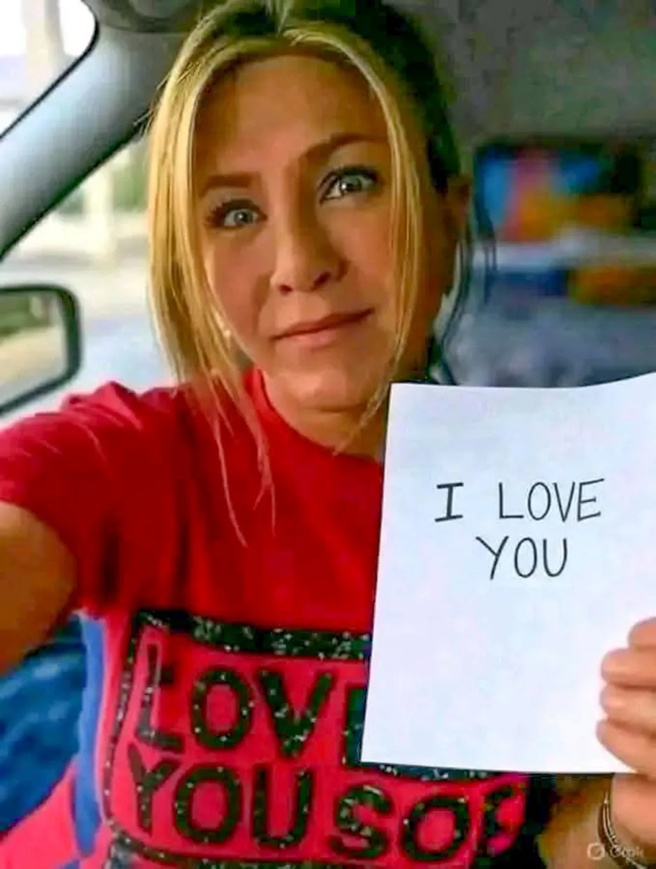 Nueva estafa haciéndose pasar por un famoso. Esta vez es 'Jennifer Aniston'