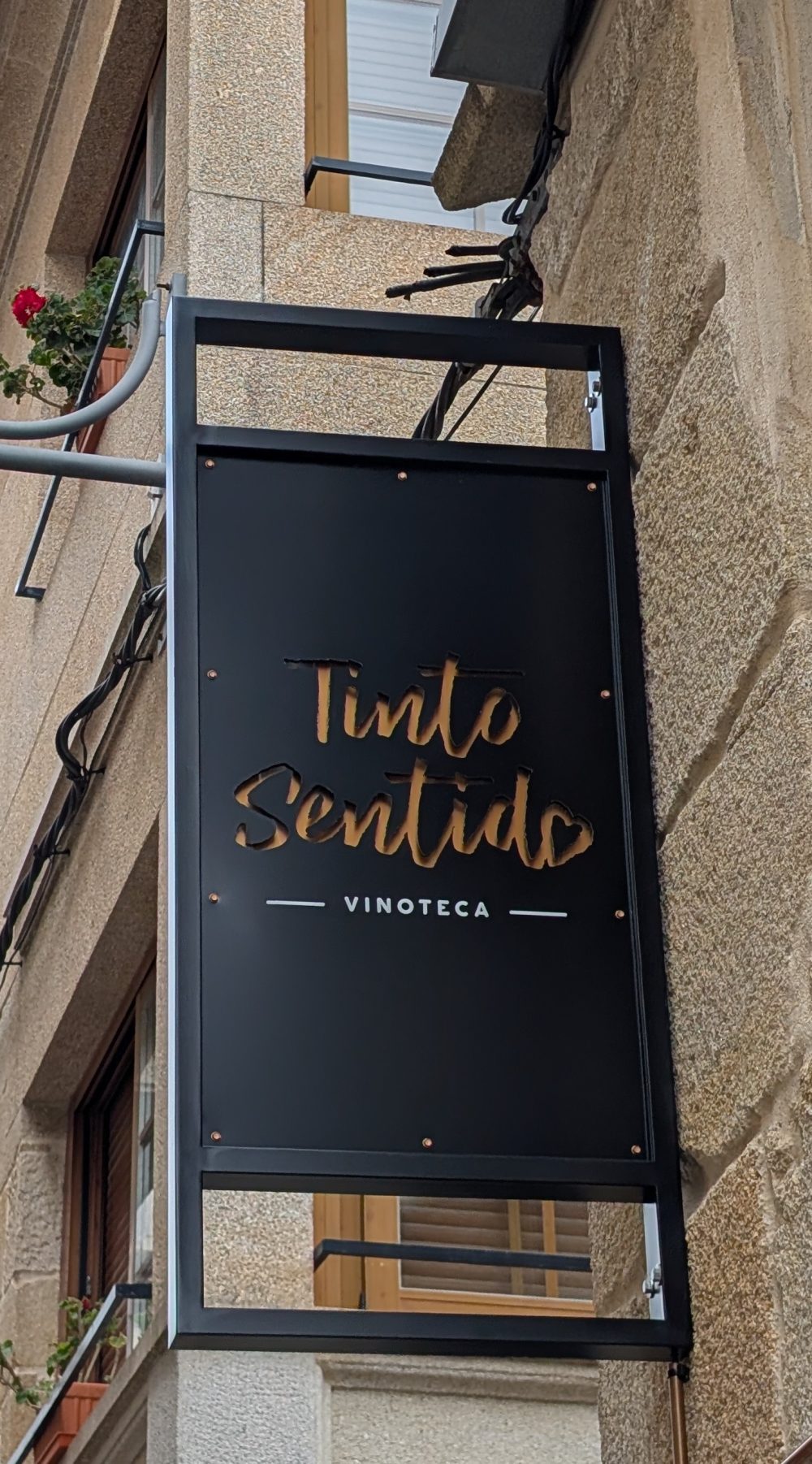 Masters of Naming visto en Cangas (Pontevedra)