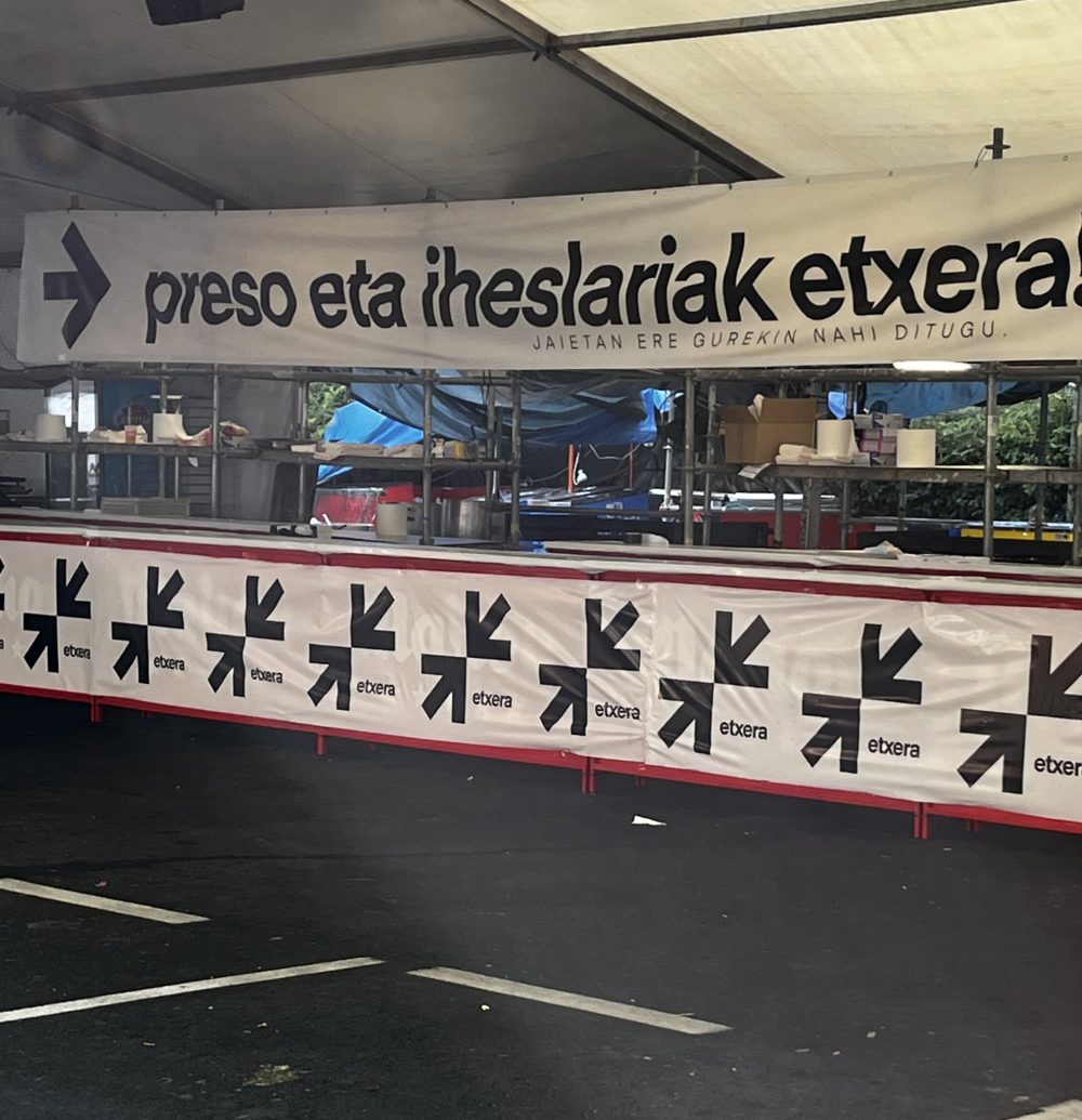 Las fiestas de Vitoria se plagan de propaganda a favor de los presos de ETA.