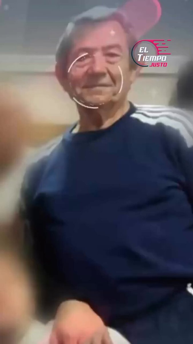 FaIIece porque le mandaron una ambulancia que estaba a 45 minutos teniendo otra al lado que tardaba 3 minutos.