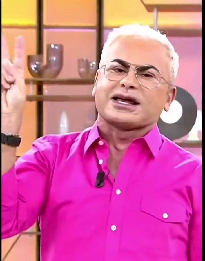 Pensaba que las imágenes que rulaban por ahí de "la nueva cara de Jorge Javier Vázquez" eran chops, pero no.