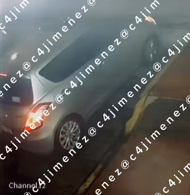 Ciudad de México: Para el coche, pare a un lado de la carretera, y se va dejando al bebé recién nacido en el suelo.