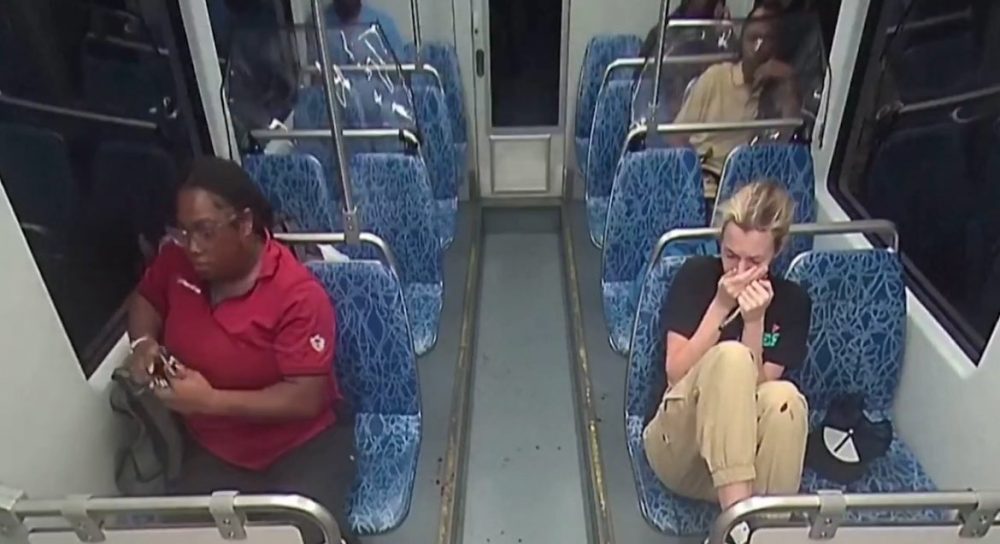 Filtran el momento inmediatamente posterior al apuñaIamiento de Iryna Zarutska.