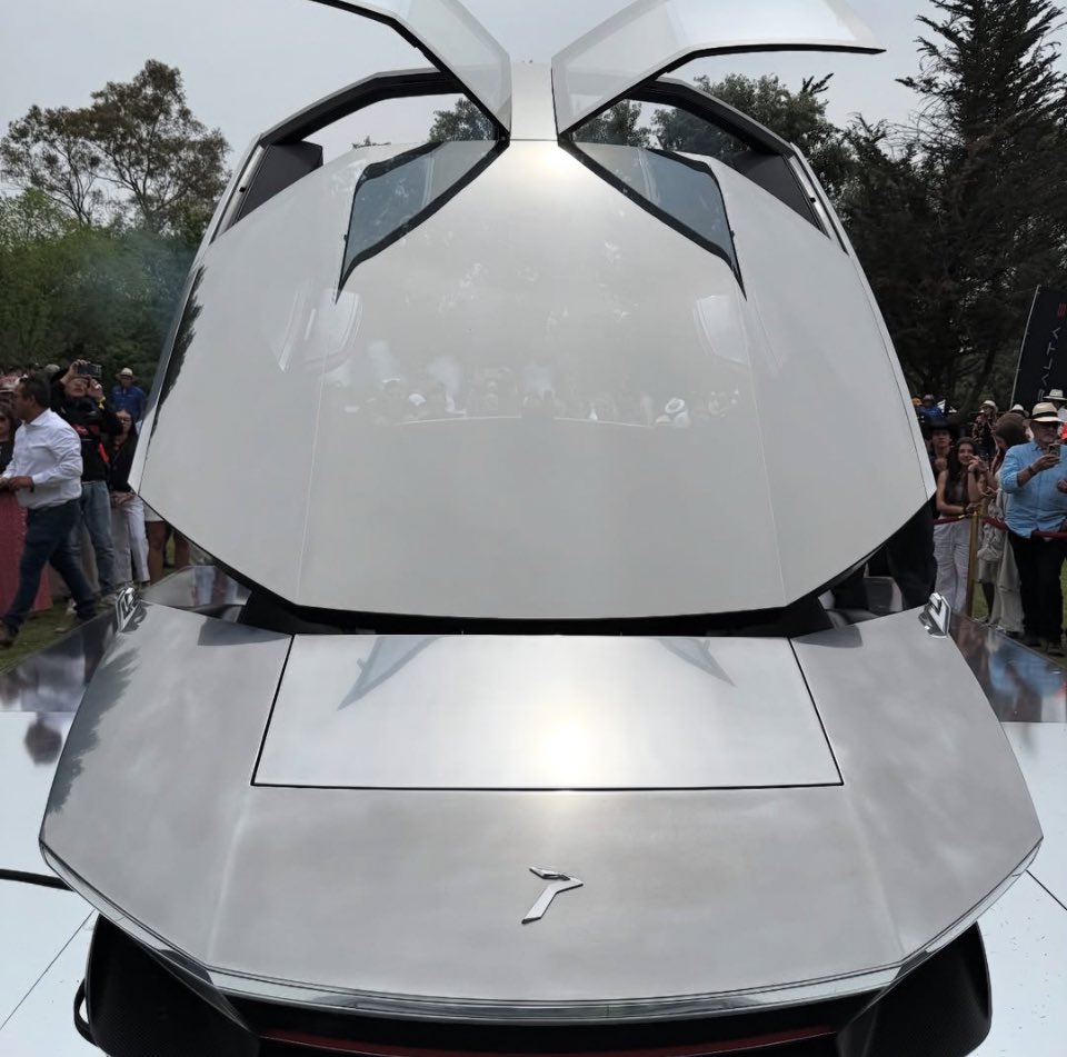 El Peralta S es un superdeportivo único y totalmente funcional que parece sacado de una película futurista de los años 70.