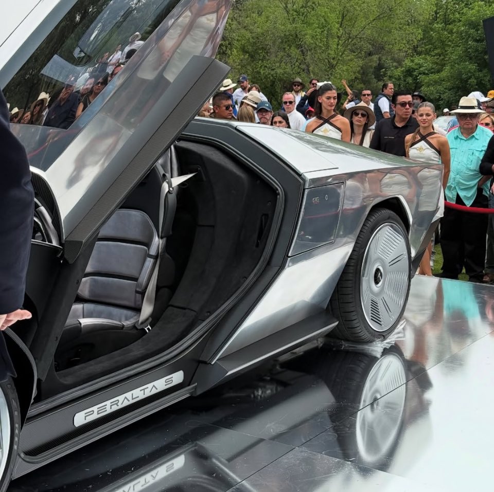 El Peralta S es un superdeportivo único y totalmente funcional que parece sacado de una película futurista de los años 70.