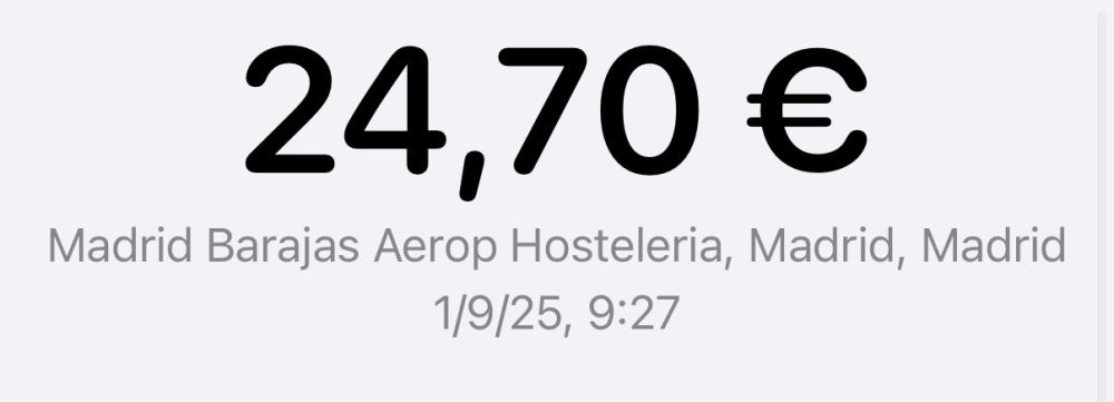 Aeropuerto Madrid Barajas: Bocadillo + Zumo = 25€