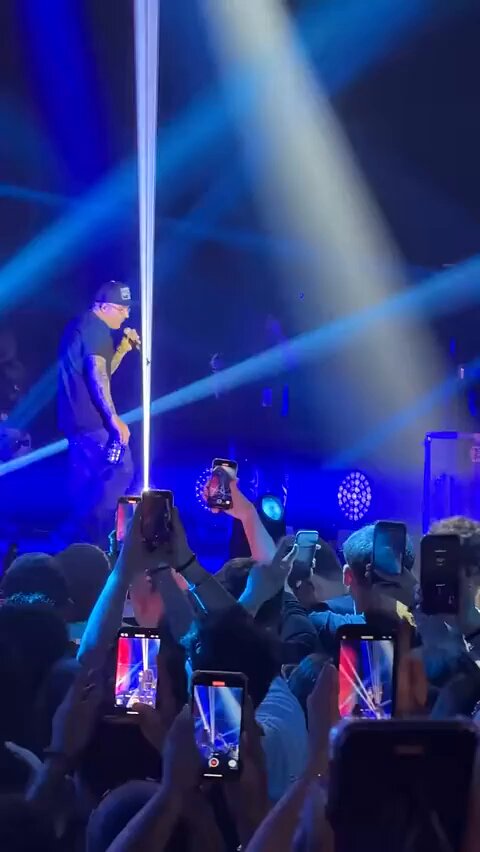 Cómo un láser puede dañar catastróficamente la cámara de tu teléfono