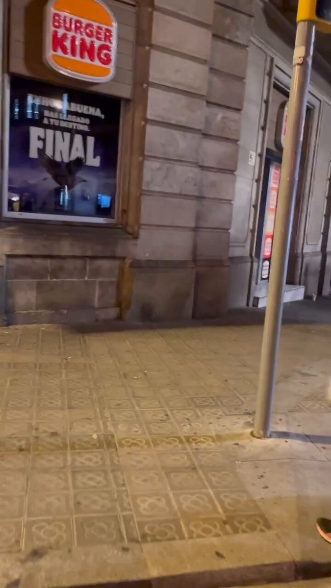 De los creadores de "esta bandera parece que no arde", llega...