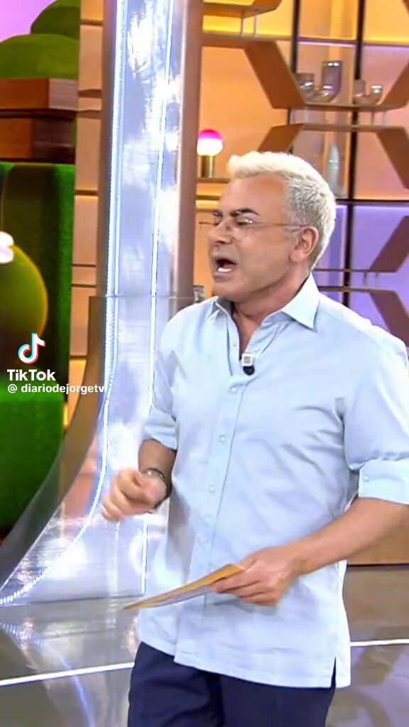 "¿Es verdad que quieres catar a los novios antes que tu hija?"